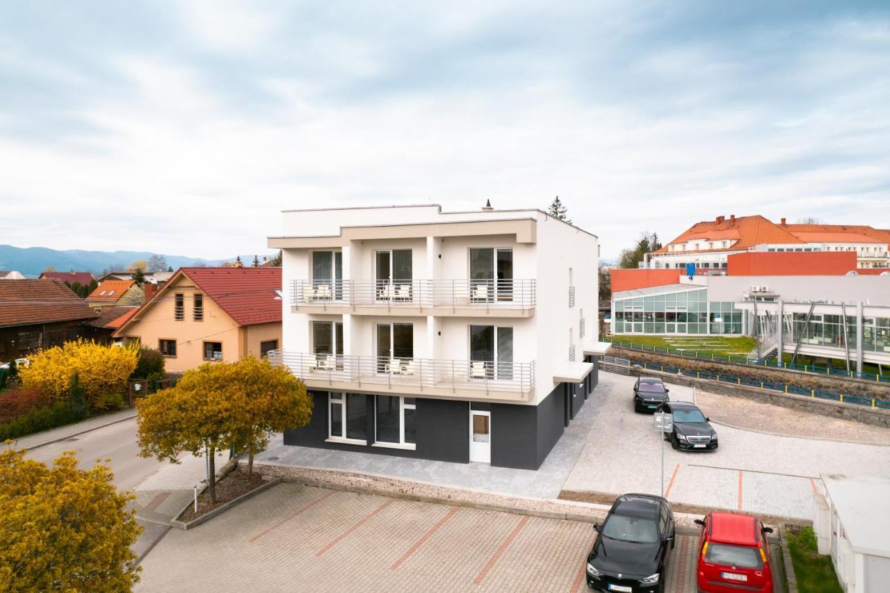 Ubytovanie Biely Dom Turčianske Teplice Exterior foto